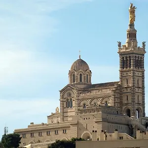 https://appartement-tout-quip-au-coeur-du-panier-vieux-port.fr-provencehotel.com